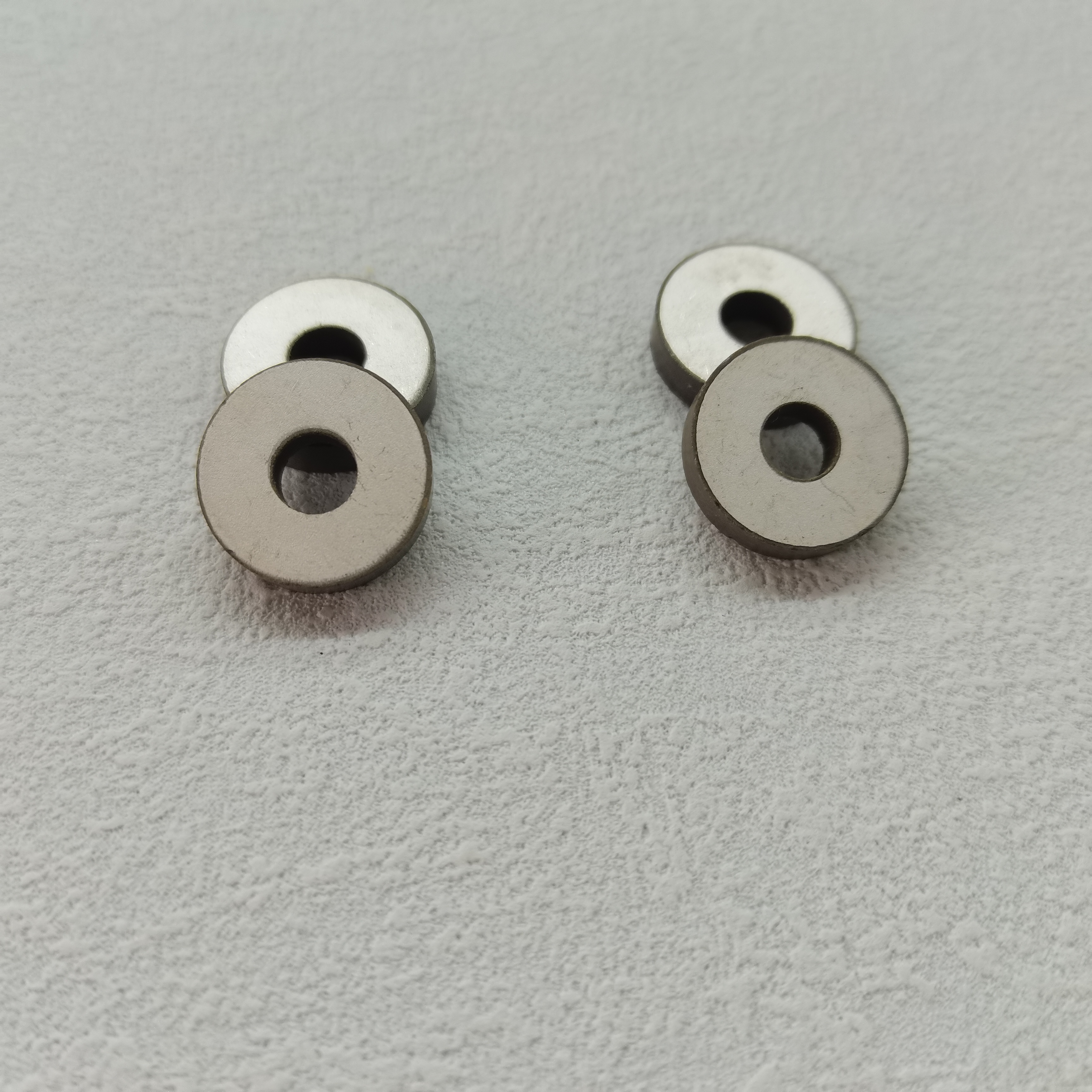 PZT Ring PZT5A Material Piezoelektrischer Keramikringelemente Chinesische Fabrik